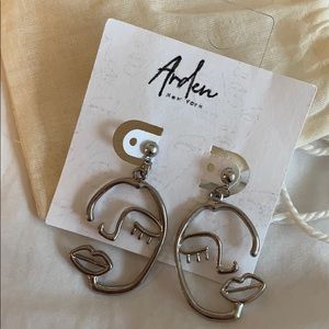 Arden NY Face Earrings